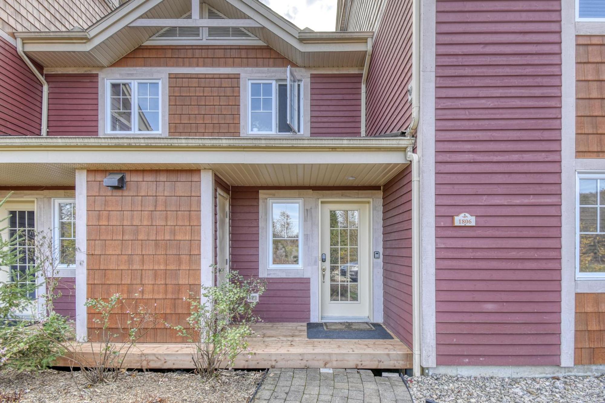 Cozy Chalet On The 9Th Hole La Bete Pool Golf Villa Mont-Tremblant Exterior photo